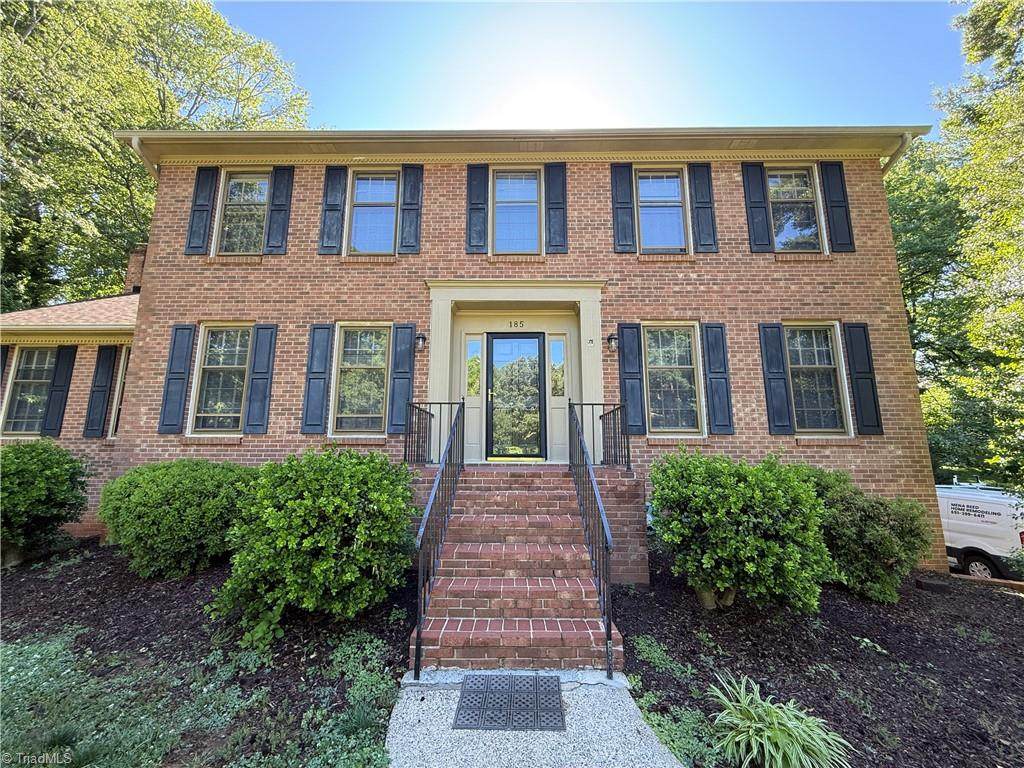 185 Heatherton Way - Photo 1