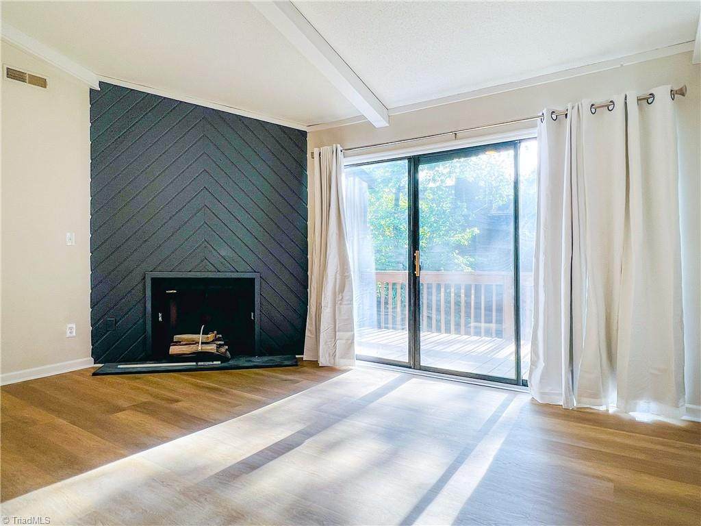 1904 Aspen Way - Photo 1