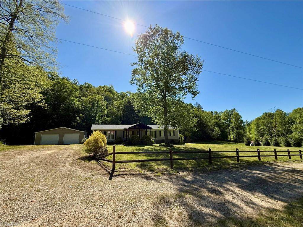 1038 Blackburn Hollow Road - Photo 1