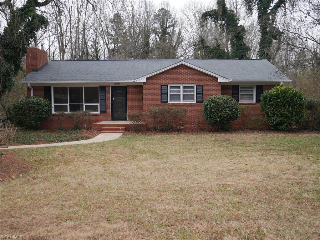 2316 Silas Creek Parkway - Photo 1