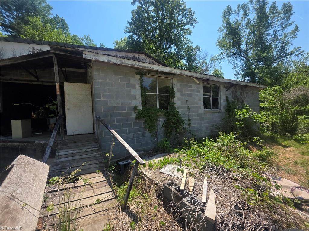 1082 Jacob Street - Photo 1