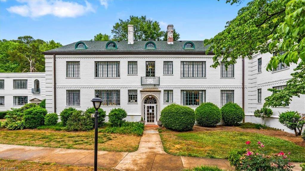 1700 Elm Street - Photo 1