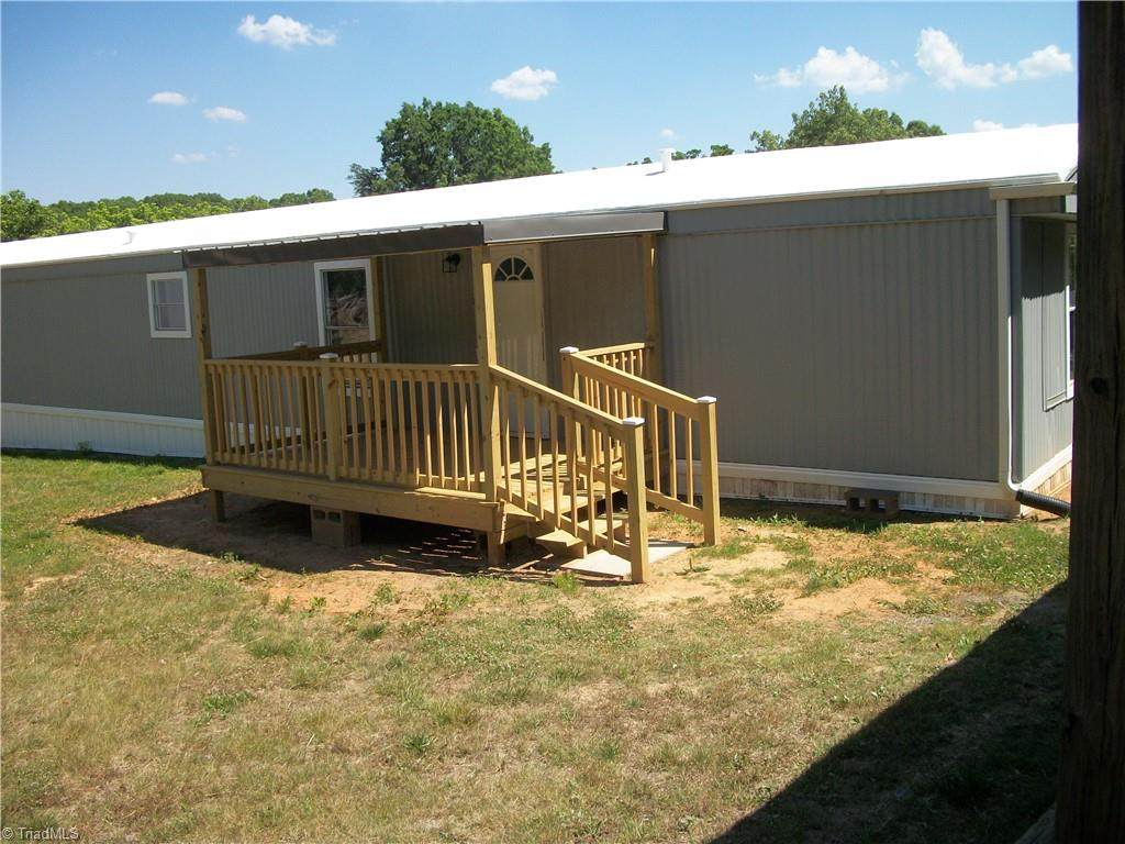 152 Cricket Road - Photo 1