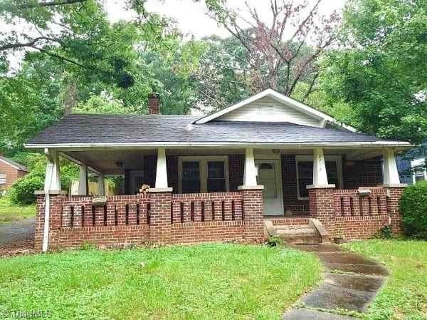 2712 Greenway Avenue - Photo 1