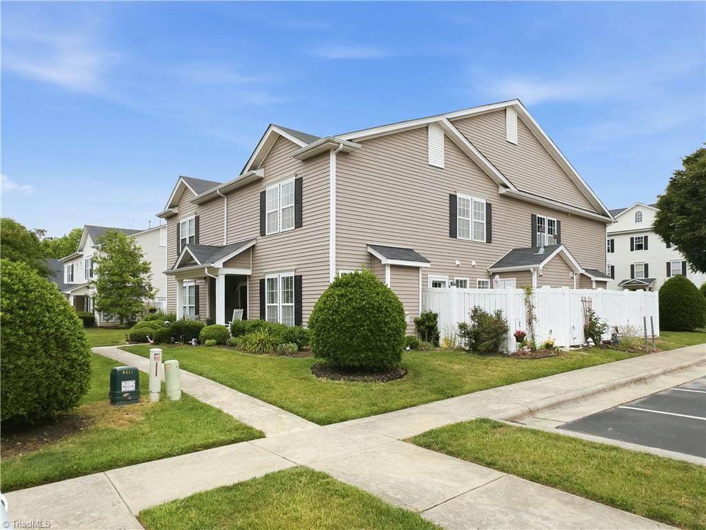 103 Williams Way - Photo 1