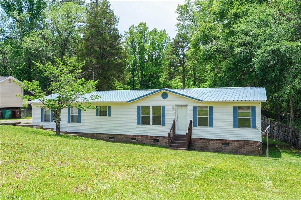 3679 Meadowbrook Drive - Photo 1