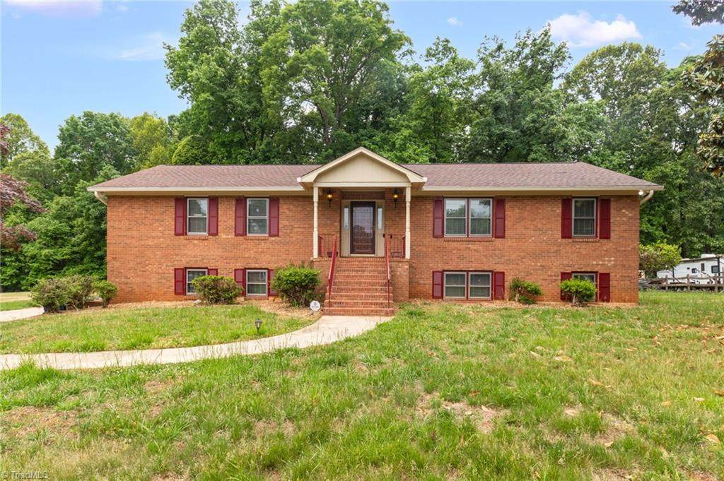 3326 Parrish Road - Photo 1