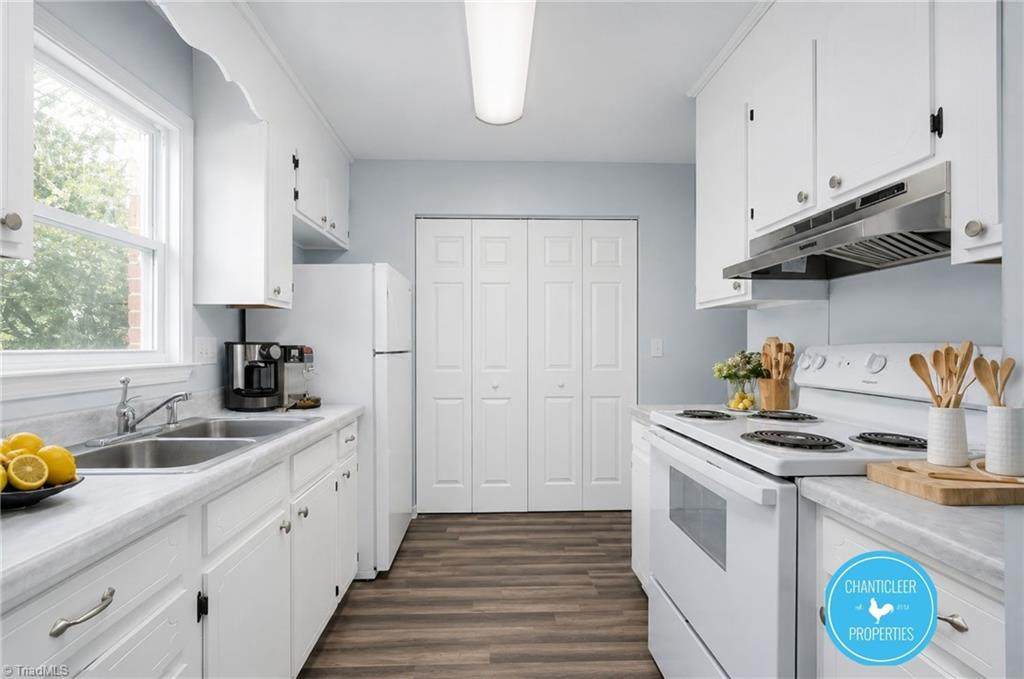 823 Lafayette Street - Photo 1