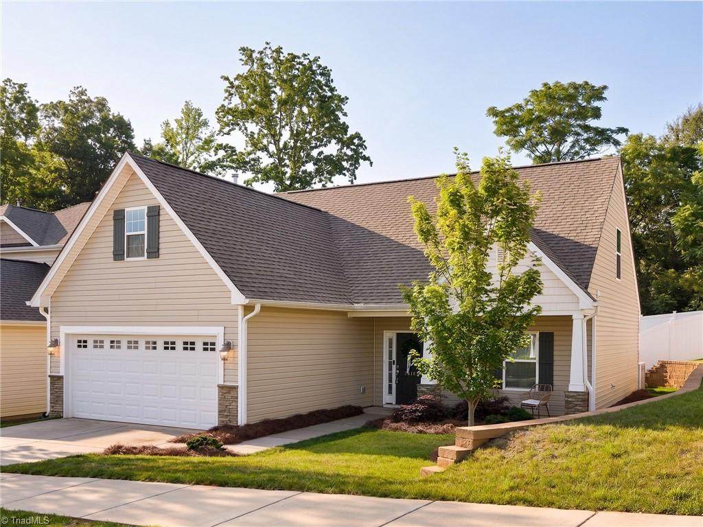 3518 Congress Square - Photo 1