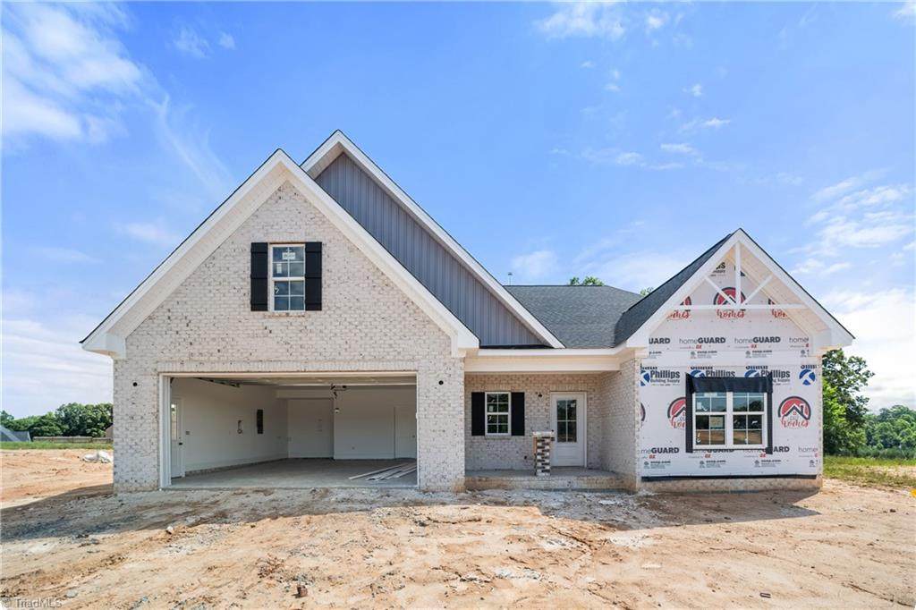 212 Avian Lane - Photo 1