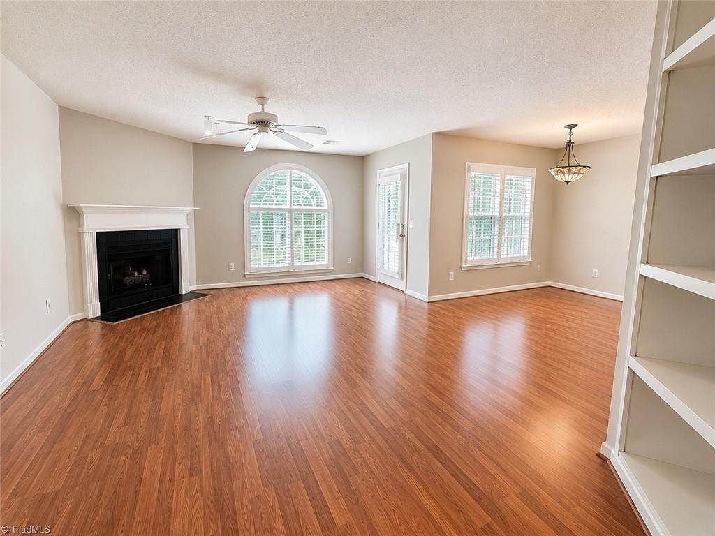 122 Ivy Glen Court - Photo 1