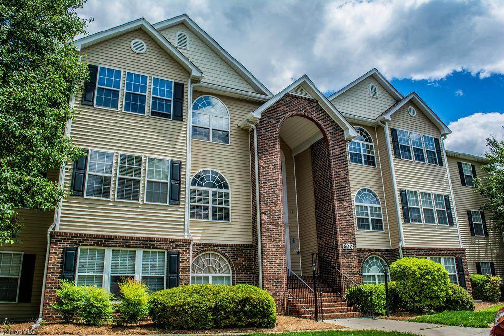 624 Ivy Glen Drive - Photo 1