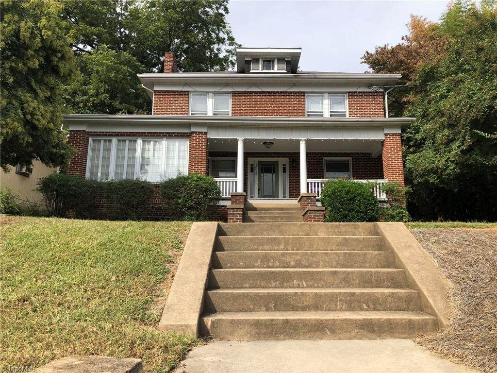 1517 First Street - Photo 1