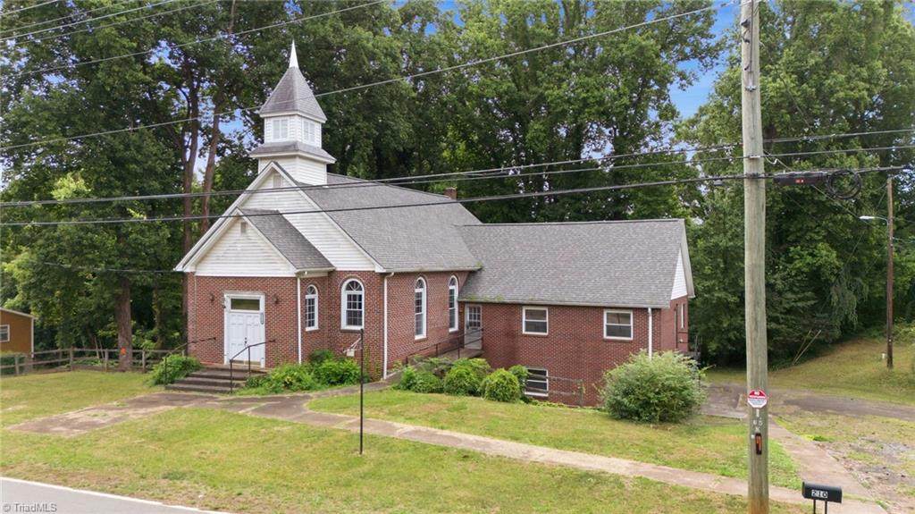 210 Oak Grove Road - Photo 1