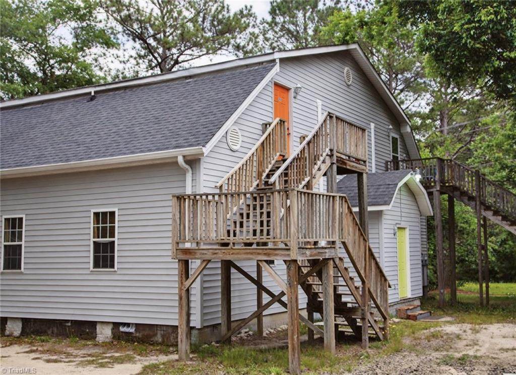 619 Mckay Street - Photo 1