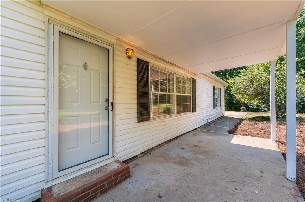 https://bt-photos.global.ssl.fastly.net/triad/orig_boomver_1_1225124-2.jpg