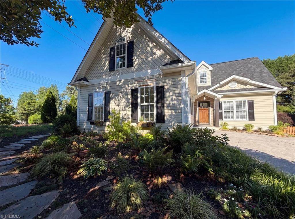 105 Jefferson Forest Court - Photo 1