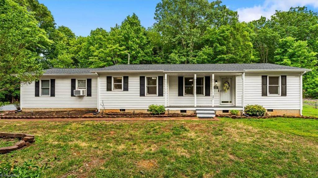 331 Vista Parkway - Photo 1