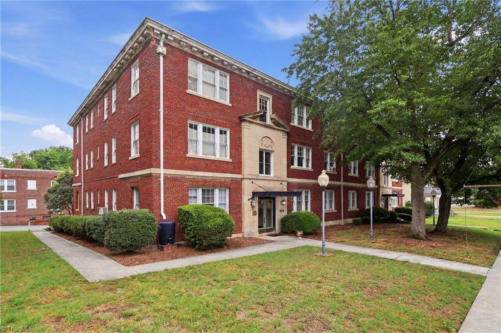 906 Market Street - Photo 1