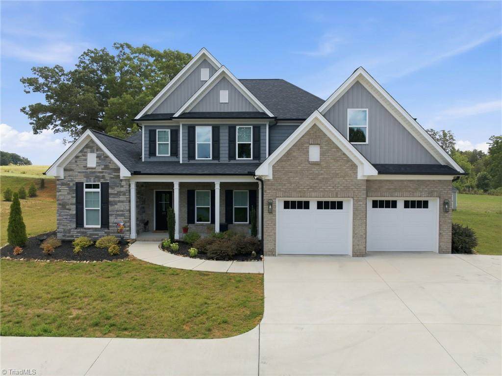 477 Rosewood Drive - Photo 1