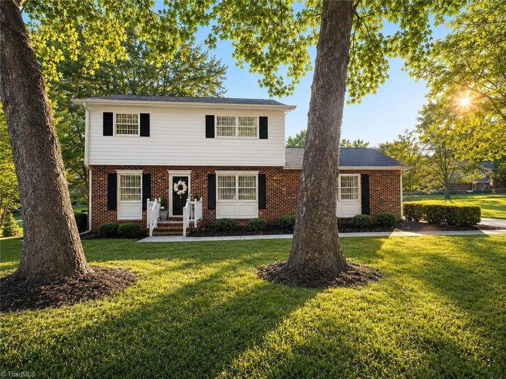 205 Fairway Drive - Photo 1