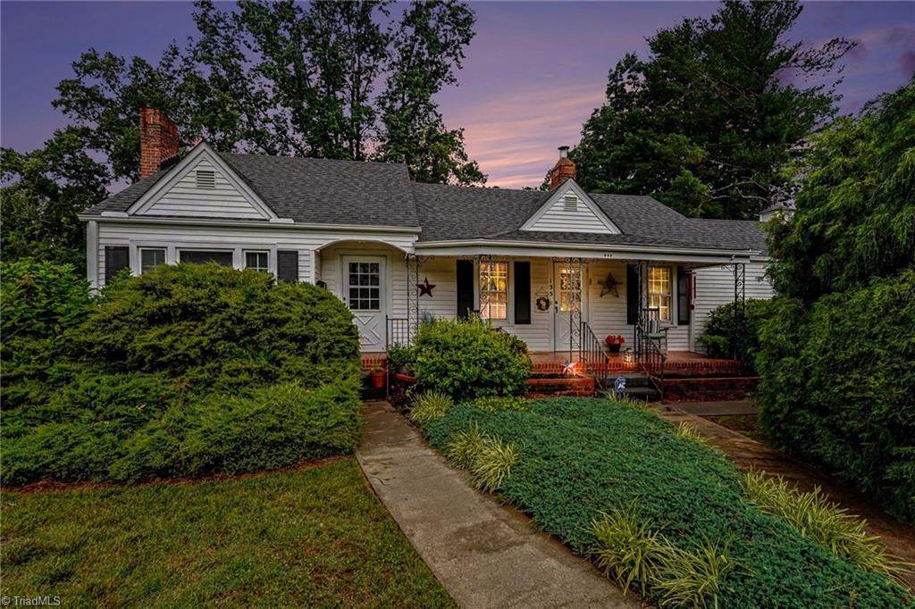 133 Mountain View Road - Photo 1