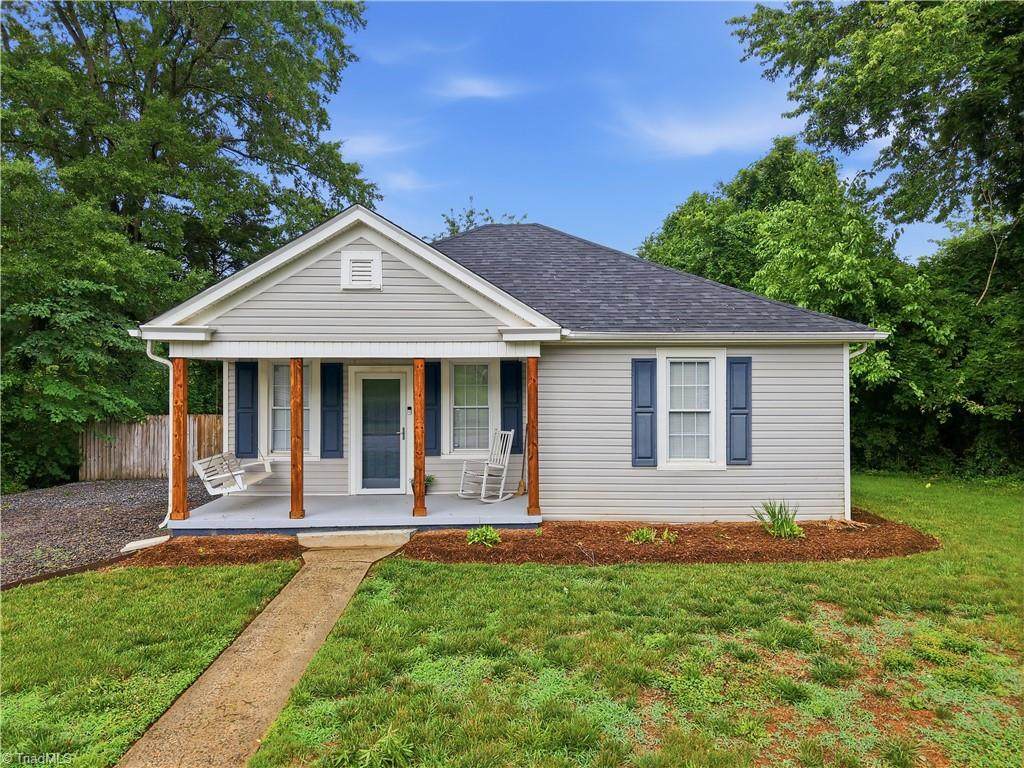 725 Osborne Street - Photo 1
