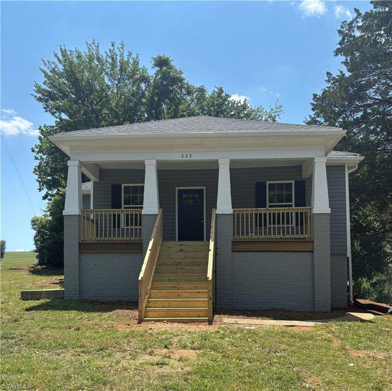 222 Aaron Street - Photo 1