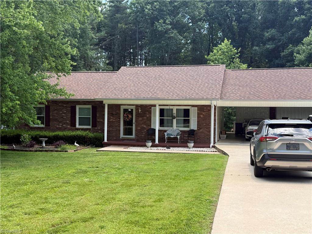 128 Hickory Hollow Road - Photo 1