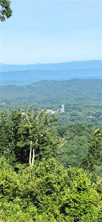 00 Town N Country Drive - Photo 1