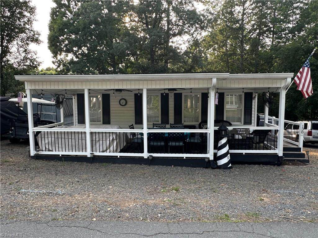138 Marina Drive - Photo 1