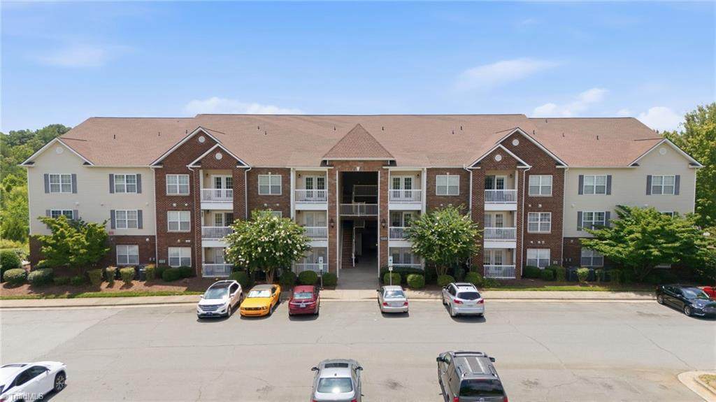 1380 Heritage Pointe Drive - Photo 1