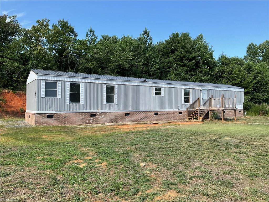 2738 Old Mountain Road - Photo 1