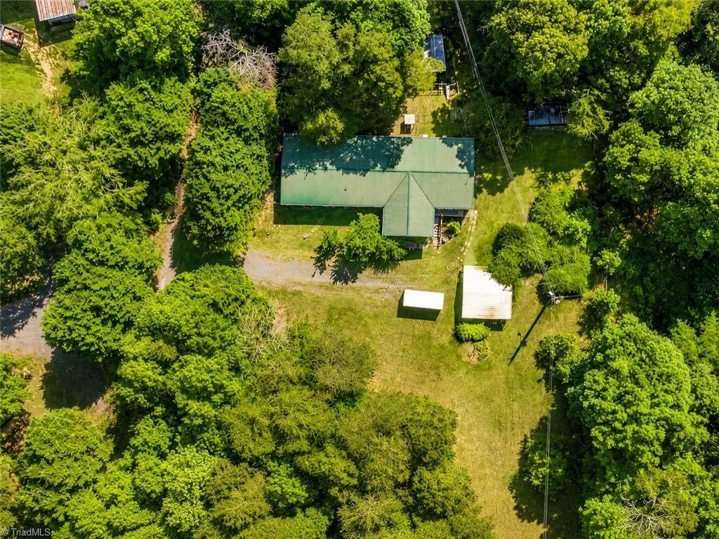 2742 George York Road - Photo 1