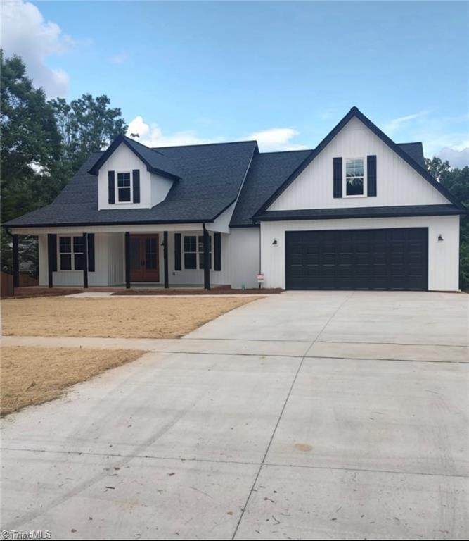 4034 Waterview Road - Photo 1