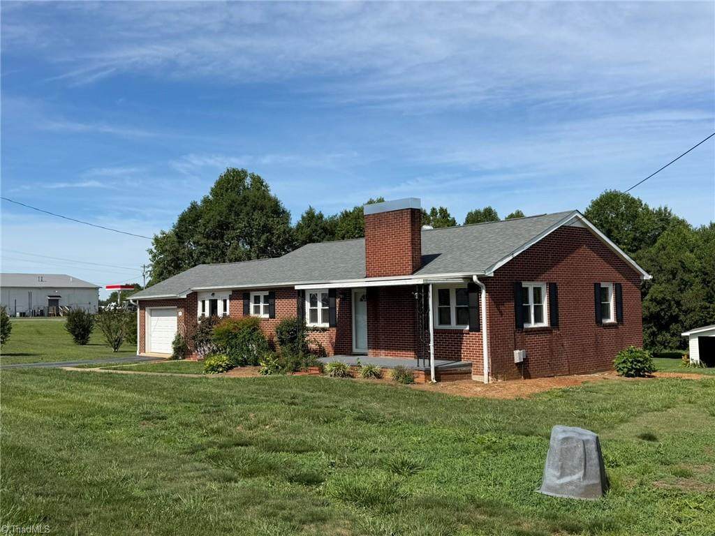 2421 Smithtown Road - Photo 1