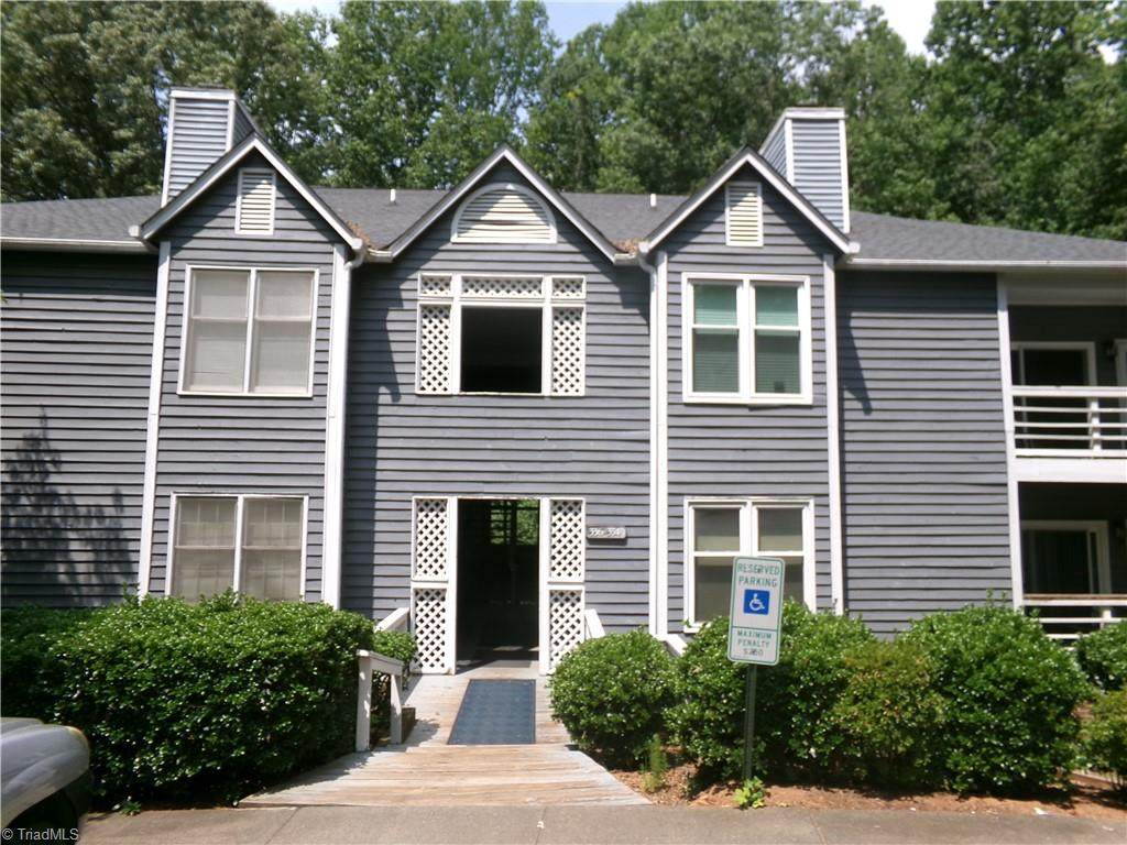 352 Meadows Circle - Photo 1