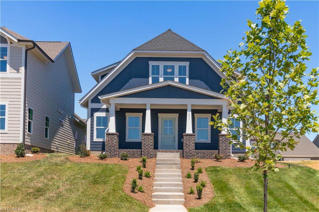 1641 Cross Village Avenue - Photo 1
