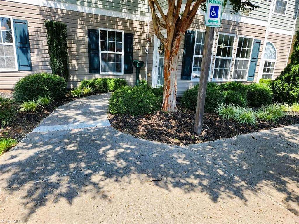 4700 Pennoak Lane - Photo 1