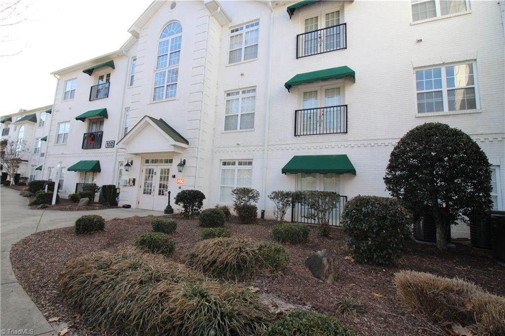 100 Sunset Circle - Photo 1