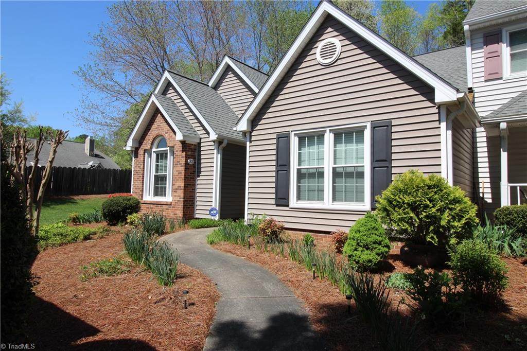 33 Cedar Knoll Drive - Photo 1