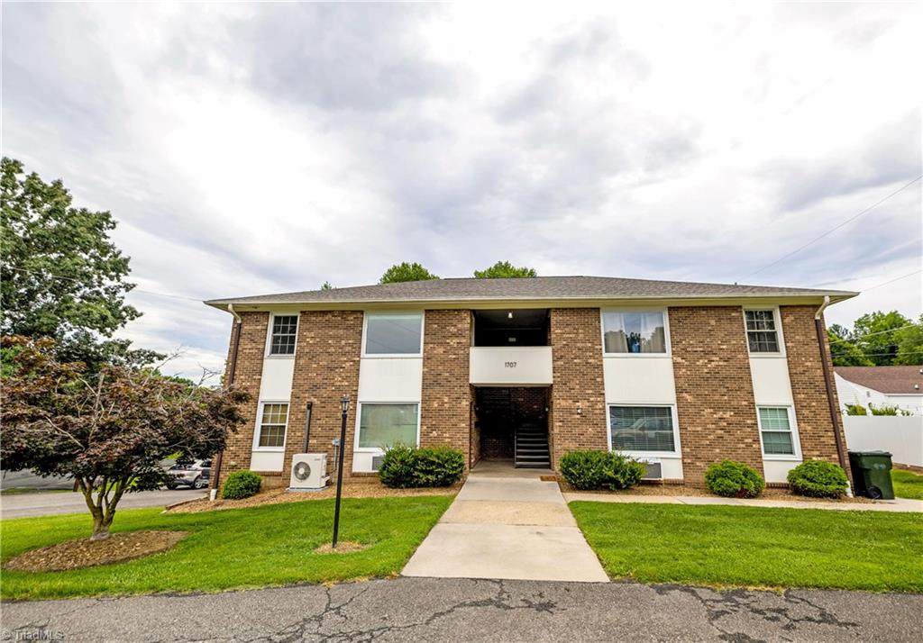 1707 Main Street - Photo 1