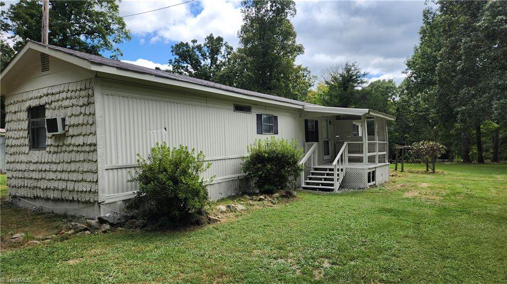 208 Joy Trail - Photo 1
