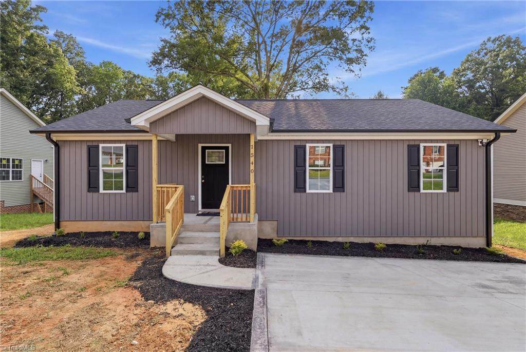 1540 Reynolds Forest Drive - Photo 1