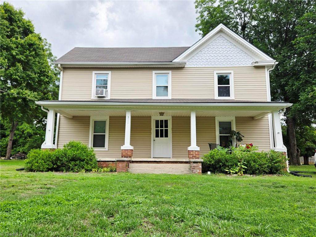 511 Cummings Street - Photo 1