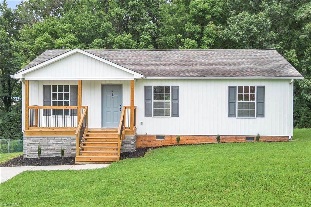 625 Rolling Green Drive - Photo 1
