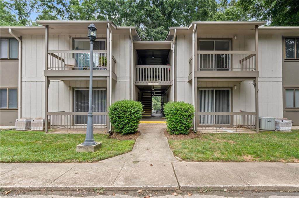 2230 Sunderland Road - Photo 1