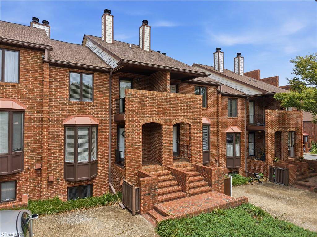 626 Walker Avenue - Photo 1