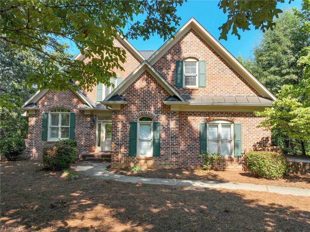 205 Piney Grove Point - Photo 1