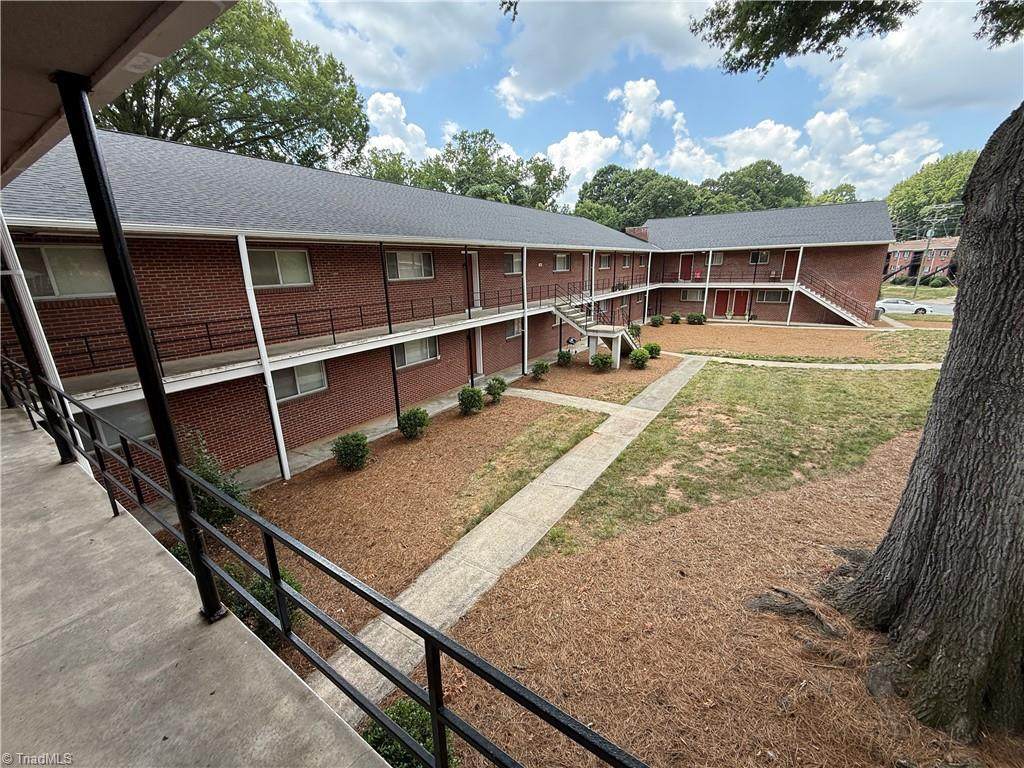 1608 Northwest Boulevard - Photo 1